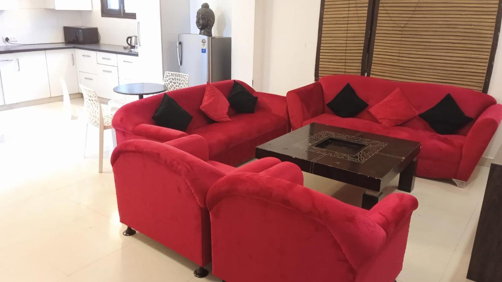 Prestige Apartments Apartment